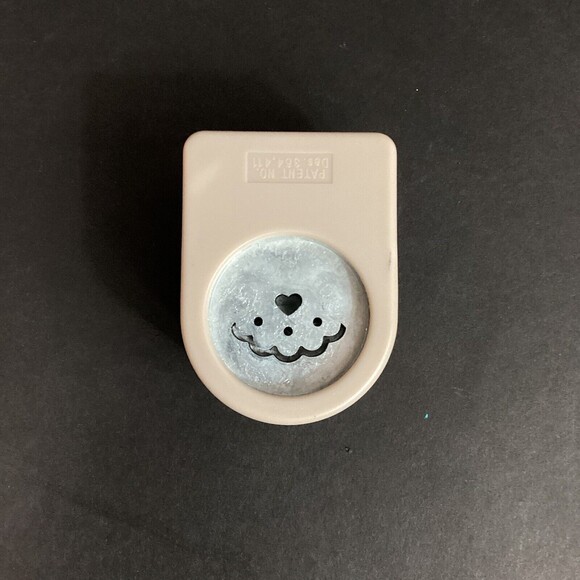 All Night Media-Corner Paper Punch-Scalloped Heart-Red-Craft Journal Scrapbook - Picture 3 of 5